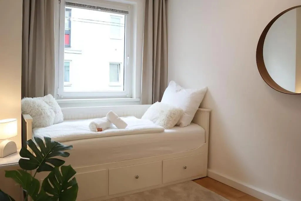 Charming, Modern & Spacious Apartment Viyana Avusturya